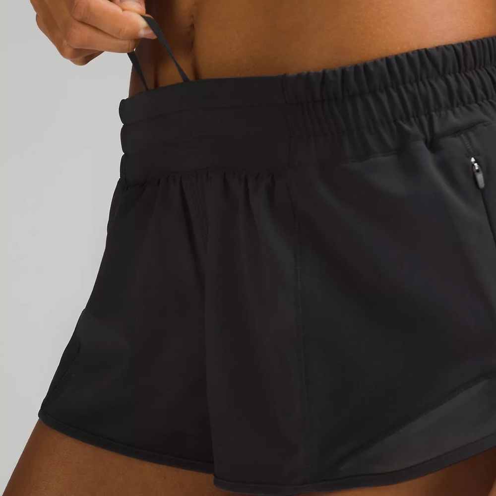 Lululemon - Picture 3 of 8
